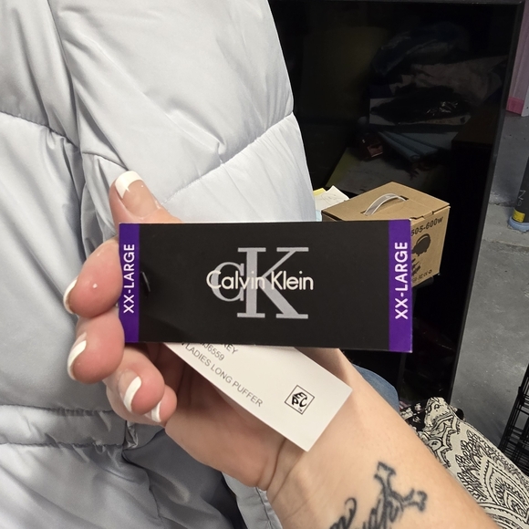 Calvin Klein puffy jacket - Picture 3 of 7